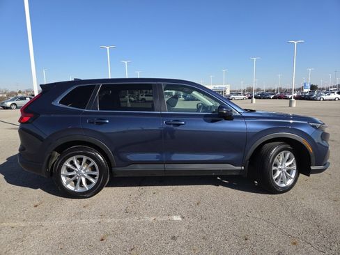 Used 2025 Honda CR-V EX image 18