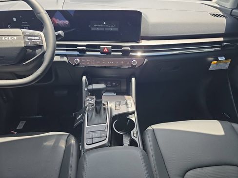 New 2026 Kia Sportage SX FWD image 15