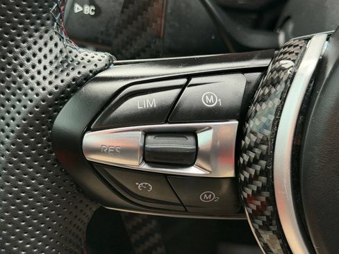 Used 2018 BMW M3 RWD image 31