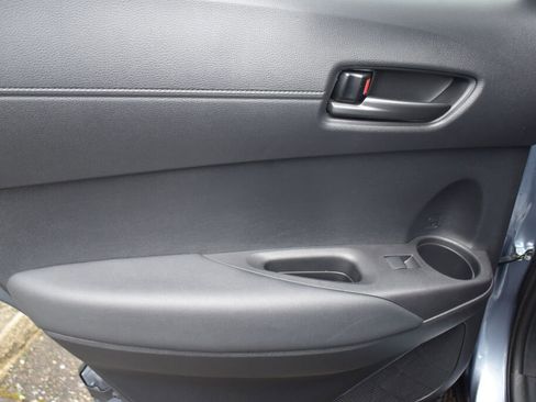 Used 2024 Toyota Corolla Cross AWD Hybrid image 11