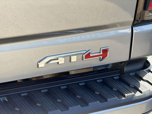 Used 2025 GMC Sierra 2500 AT4 AWD/4WD image 31