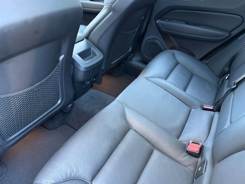 Used 2025 Volvo XC60 B5 Plus image 13