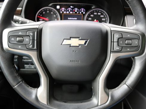 Used 2021 Chevrolet Suburban Premier w/ Premium Package RWD image 25