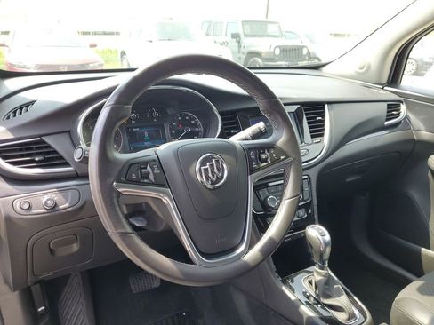 Used 2022 Buick Encore Preferred w/ Safety Package AWD/4WD image 10