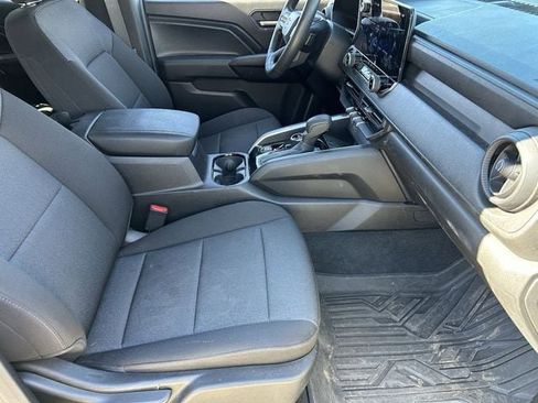 Used 2024 Chevrolet Colorado Trail Boss w/ Advanced Trailering Package AWD/4WD image 12
