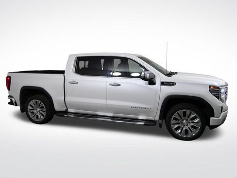Used 2022 GMC Sierra 1500 Denali AWD/4WD image 2