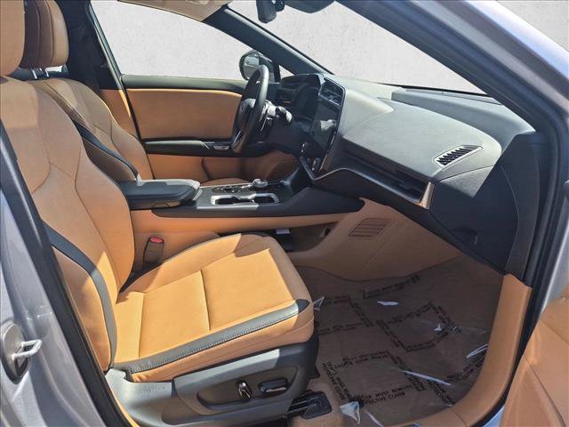 Used 2023 Lexus RZ 450e Premium AWD/4WD image 23