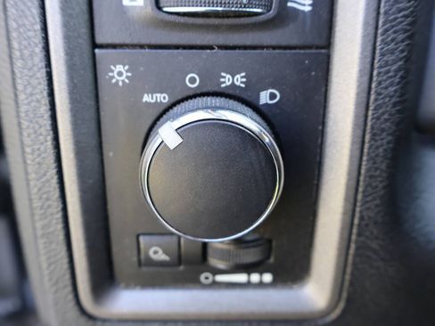 Used 2013 RAM 1500 Tradesman w/ Popular Equipment Group RWD image 28