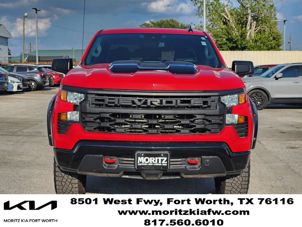 Used 2025 Chevrolet Silverado 1500 Custom Trail Boss AWD/4WD image 2