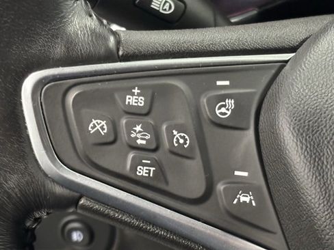 Used 2020 Chevrolet Equinox Premier image 24