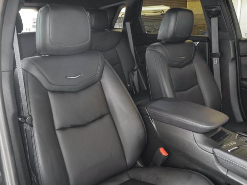 Used 2023 Cadillac XT5 Luxury FWD image 39