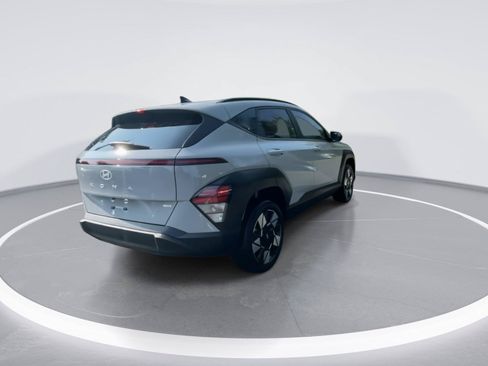 Used 2025 Hyundai Kona SEL AWD/4WD image 8