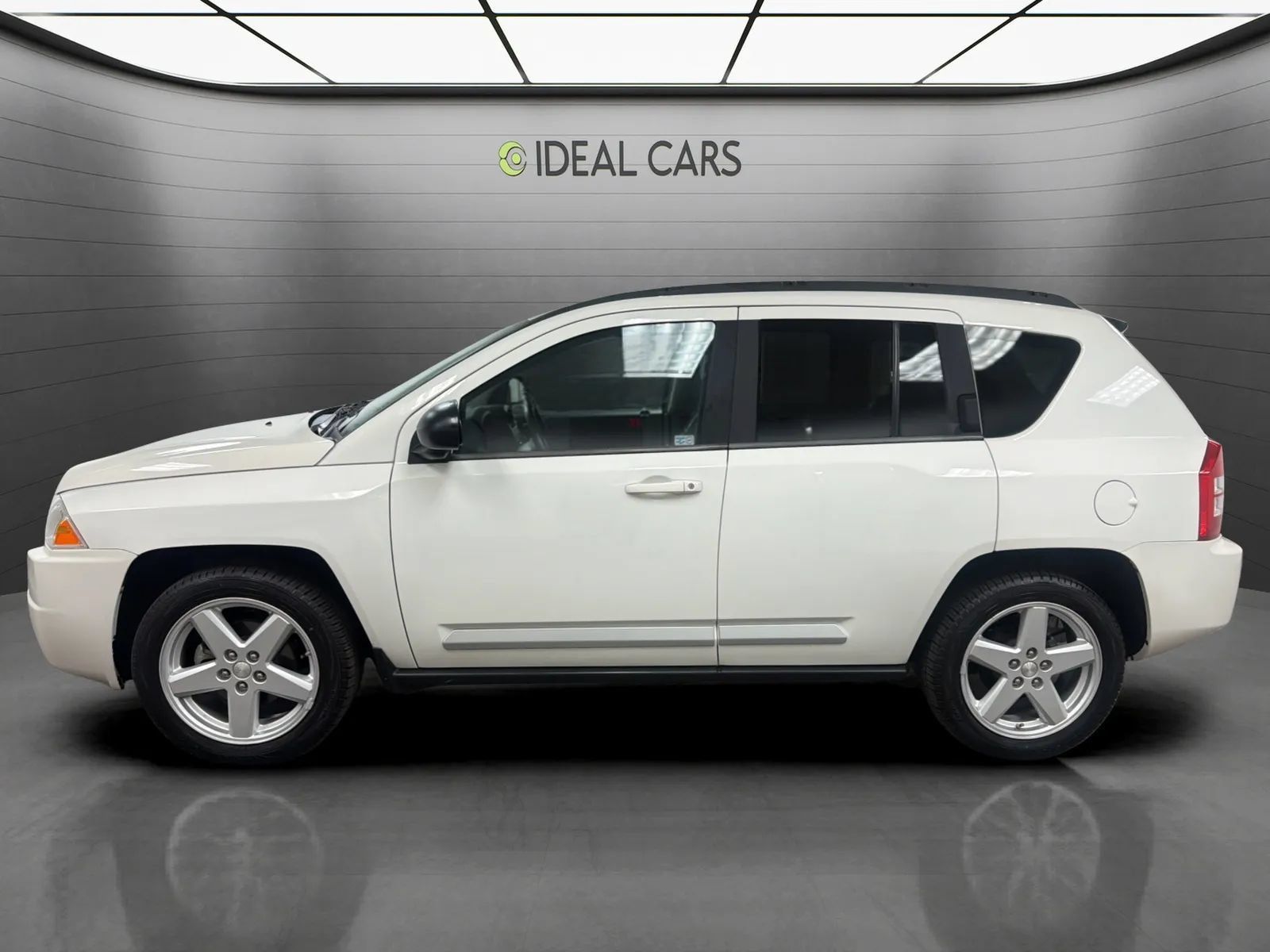 Used 2010 Jeep Compass Limited FWD image 8