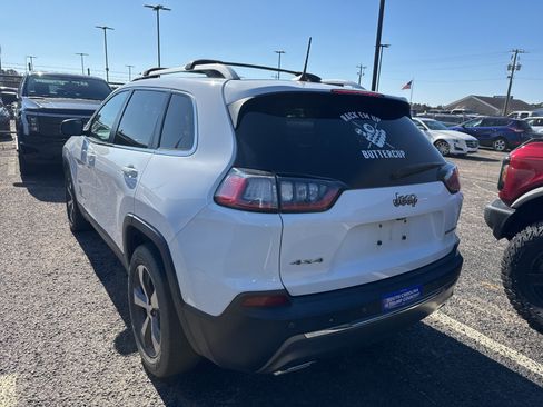 Used 2019 Jeep Cherokee Limited image 5