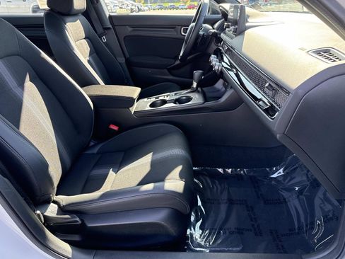 Used 2023 Honda Civic Sport image 19