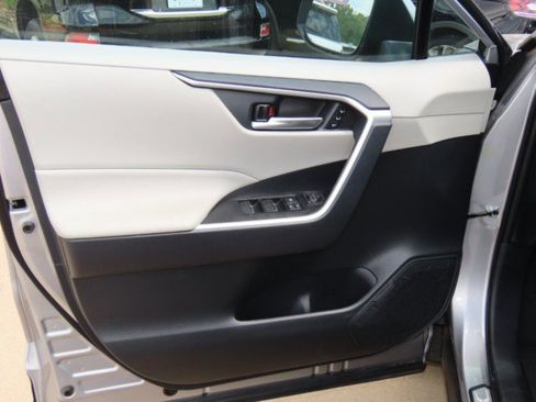 Used 2025 Toyota RAV4 XLE Premium w/ Weather Package image 23