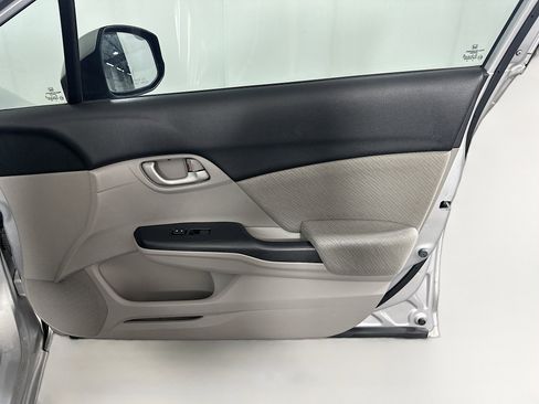 Used 2013 Honda Civic LX image 29