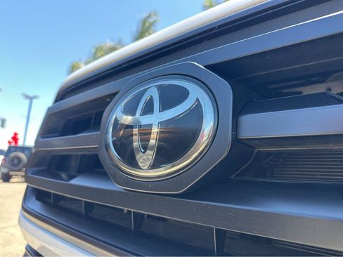 Used 2022 Toyota Tacoma SR RWD image 41