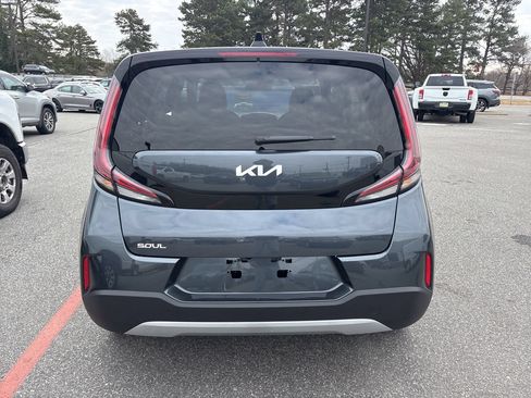 Used 2025 Kia Soul S FWD image 7
