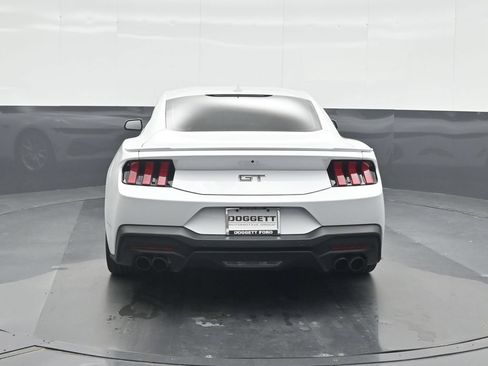 Used 2025 Ford Mustang GT Premium RWD image 15