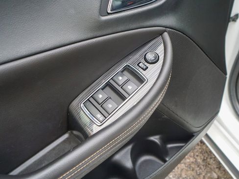 Used 2018 Chevrolet Impala LT image 17