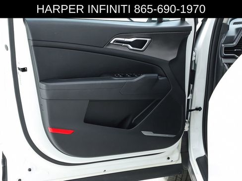 Used 2023 Kia Sportage LX AWD/4WD image 19