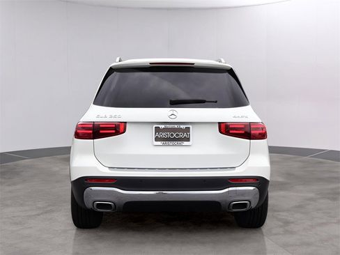 New 2025 Mercedes-Benz GLB 250 4MATIC image 6