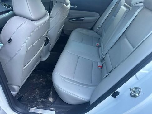 Used 2017 Acura TLX w/ Technology Package FWD image 13