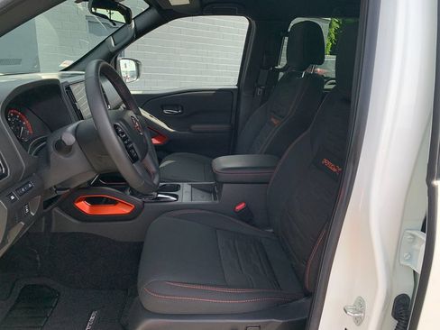 Used 2025 Nissan Frontier Pro-X w/ Pro Convenience Package RWD image 17