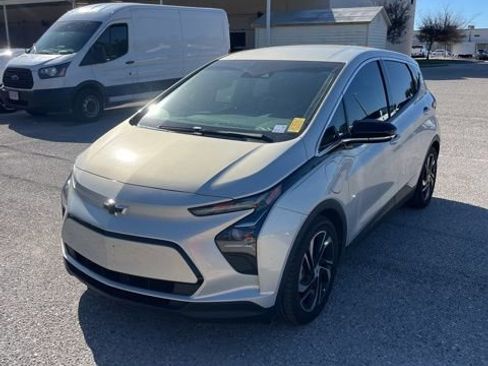 Used 2022 Chevrolet Bolt LT image 1