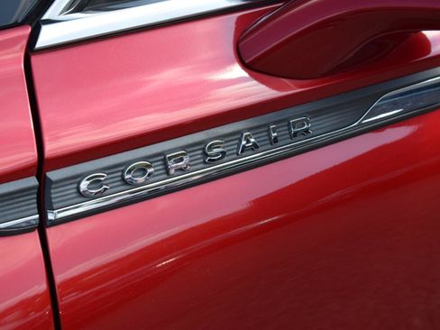 Used 2020 Lincoln Corsair FWD w/ Premium Package image 13
