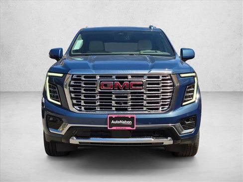New 2026 GMC Yukon XL Denali w/ Sun & Power Step Package AWD/4WD image 5