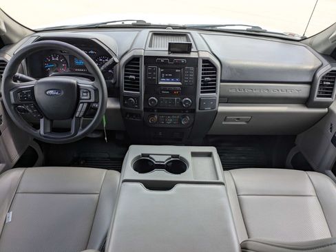 Used 2019 Ford F250 XL w/ Power Equipment Group AWD/4WD image 16