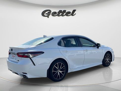 Used 2022 Toyota Camry SE w/ Convenience Package FWD image 5