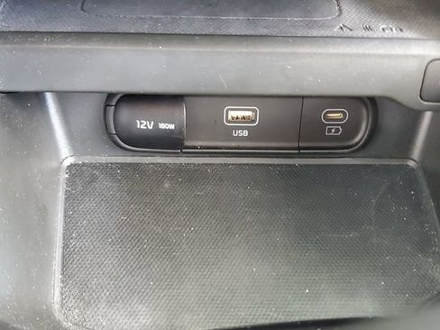 Certified 2023 Kia Soul EX image 30