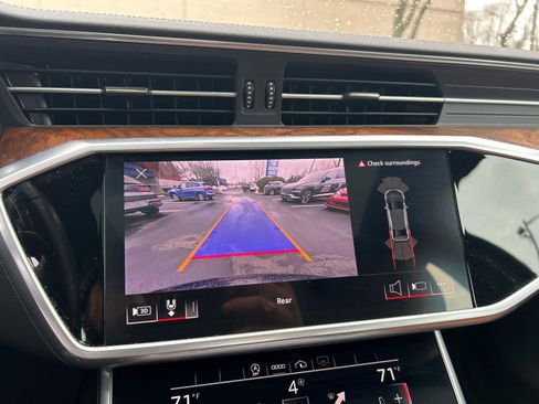 Used 2022 Audi A6 Premium Plus image 17