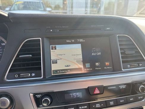 Used 2017 Hyundai Sonata Limited w/ Tech Package 03 FWD image 22