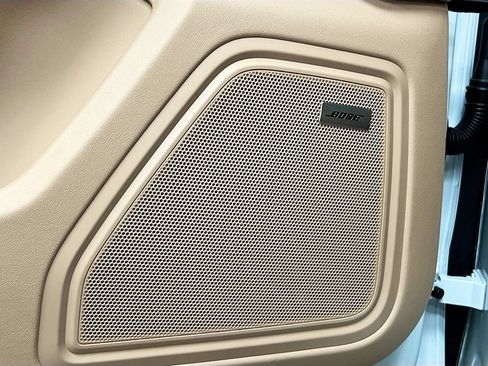 Certified 2026 Porsche Macan AWD/4WD image 21