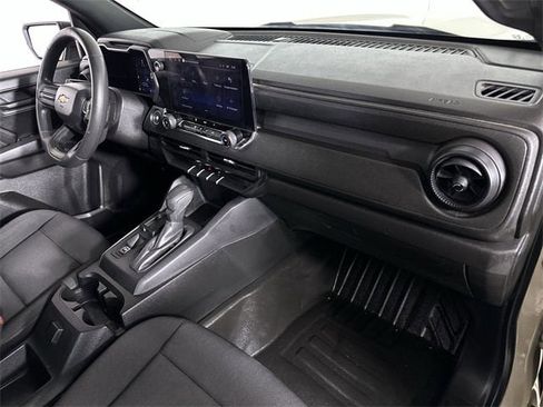 Used 2023 Chevrolet Colorado W/T image 30