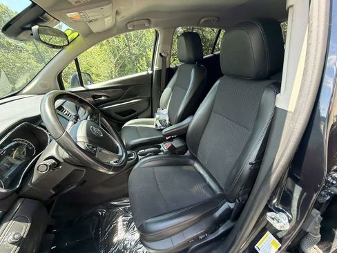 Used 2022 Buick Encore Preferred w/ Safety Package AWD/4WD image 11