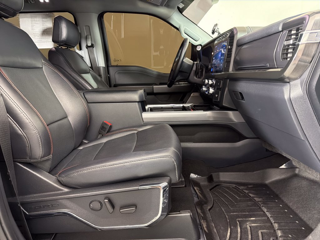 Used 2024 Ford F250 Lariat w/ Lariat Ultimate Package AWD/4WD image 21