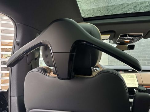New 2026 Land Rover Range Rover Sport Dynamic SE AWD/4WD image 18