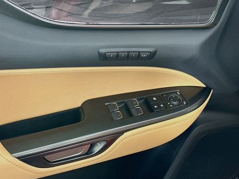 Used 2024 Lexus NX 250 FWD w/ Premium Package image 15