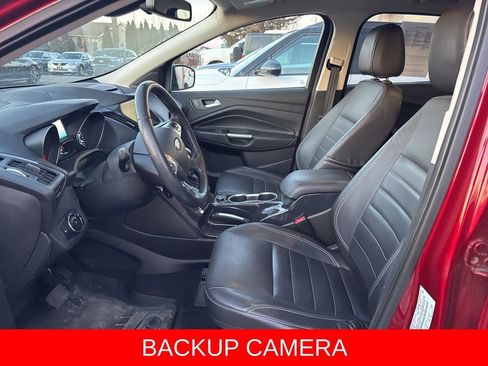 Used 2014 Ford Escape Titanium image 2