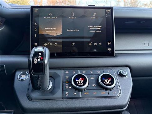 Certified 2022 Land Rover Defender 110 V8 image 24