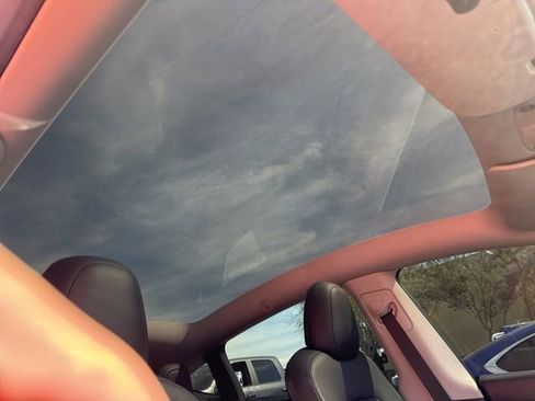 Used 2021 Tesla Model Y 2WD image 5