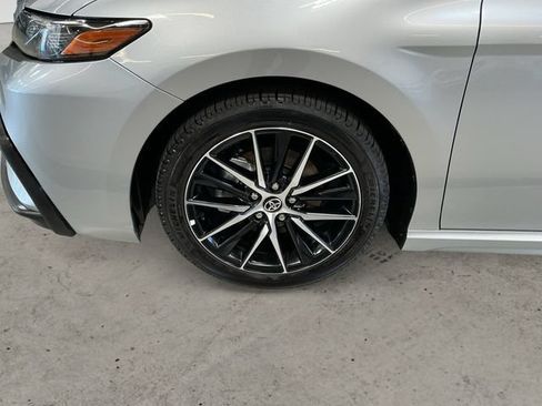 Used 2024 Toyota Camry SE w/ Cold Weather Package FWD image 14