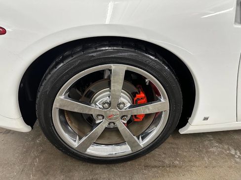 Used 2008 Chevrolet Corvette Indy 500 Pace Car Replica 2dr w/ Preferred Equipment Group image 5