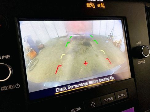 Used 2022 Subaru Legacy image 20