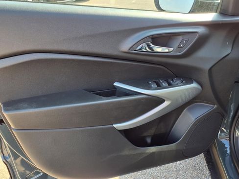 New 2026 Chevrolet Trax LS w/ LS Convenience Package FWD image 12